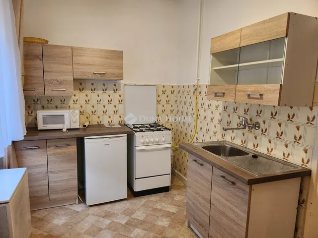 Eladó lakás Várpalota 49 nm