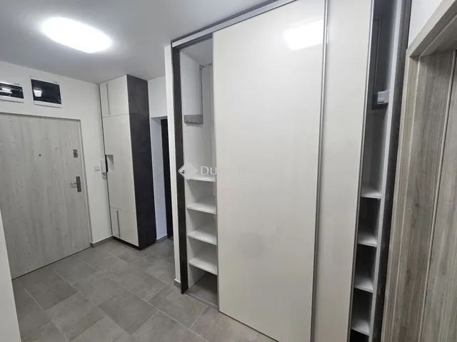 Kiadó lakás Veszprém 98 nm