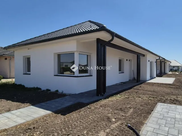 Eladó ház Veszprém 90 nm