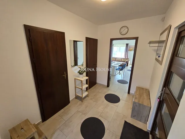 Kiadó lakás Alsóörs, Lovasi út 52 nm