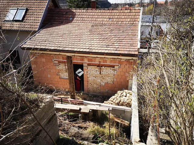 Eladó ház Veszprém, Fenyves utca 68 nm