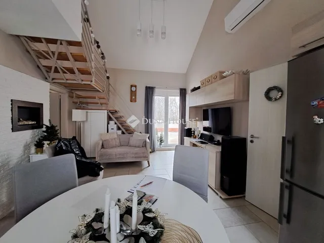 Eladó lakás Veszprém 81 nm