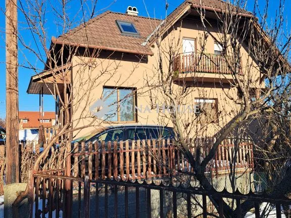 Eladó ház Balatonalmádi 246 nm