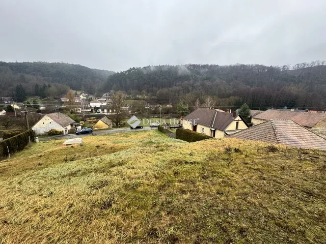 Eladó telek Városlőd, Nincs utca 1033 nm