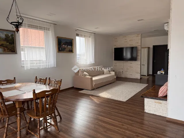 Eladó ház Nagyvázsony, Széchenyi utca 100 nm