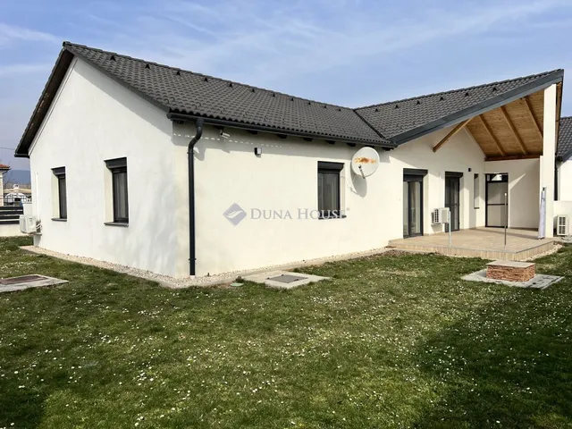 Eladó ház Veszprém, Veres Péter utca 107 nm