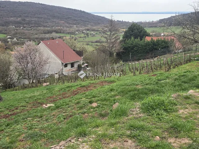 Eladó telek Felsőörs, Kishegyi utca 1351 nm