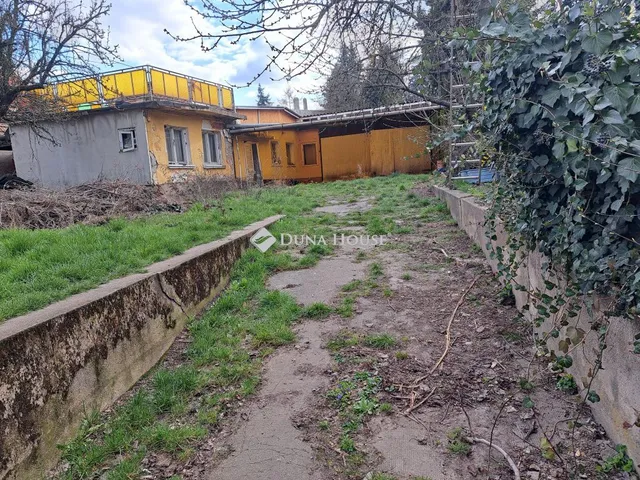 Eladó telek Veszprém 558 nm