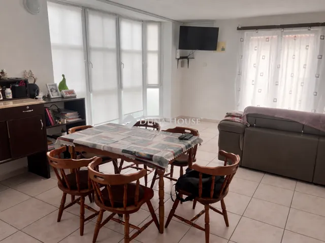 Eladó ház Balatonfűzfő 200 nm