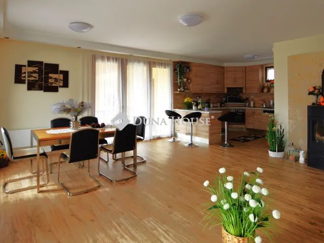 Eladó ház Márkó 168 nm