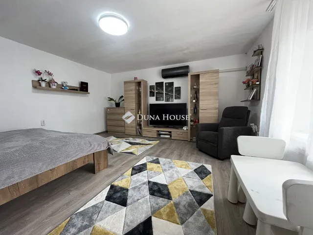 Eladó ház Öskü 65 nm