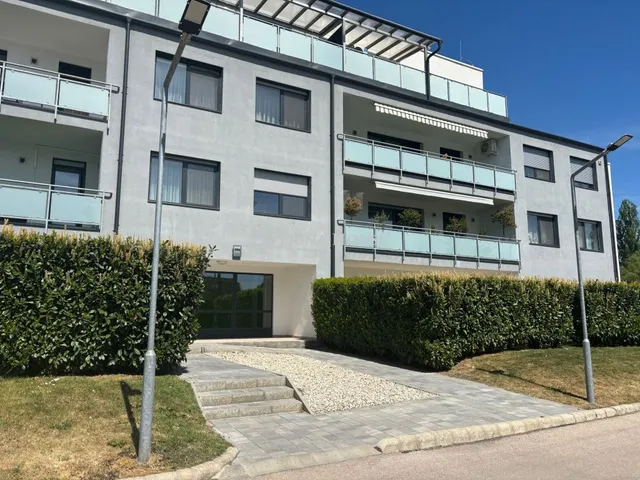 Eladó lakás Veszprém 81 nm