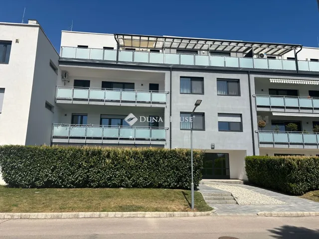 Eladó lakás Veszprém 81 nm