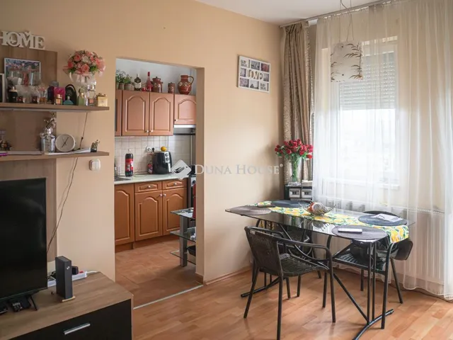 Eladó lakás Veszprém 68 nm
