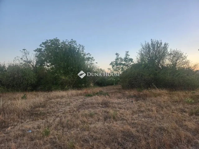 Eladó telek Berhida 1278 nm
