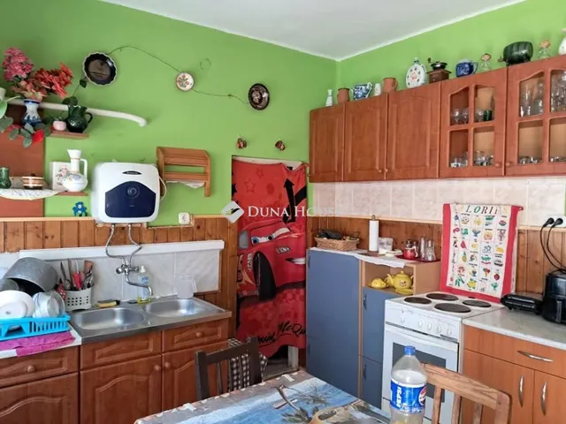 Eladó ház Öskü 120 nm