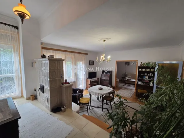 Eladó ház Szentkirályszabadja, Ady Endre utca 160 nm