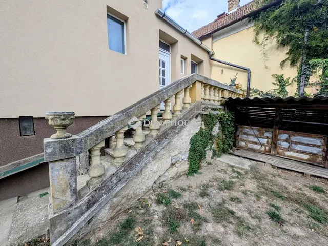 Eladó ház Veszprém 120 nm