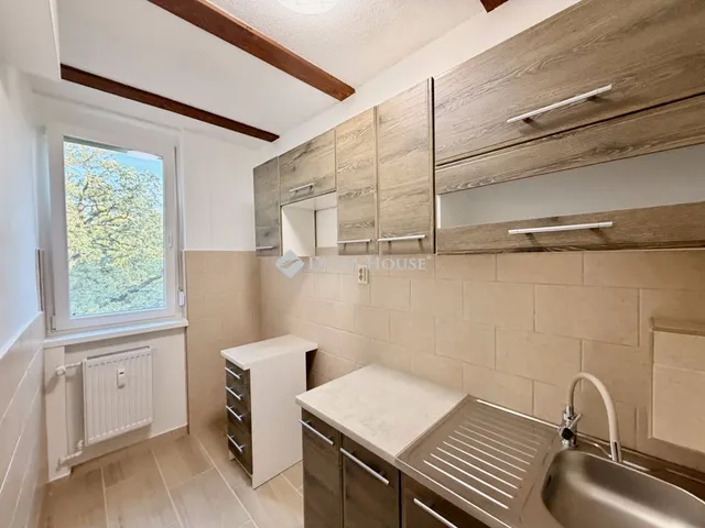 Eladó lakás Várpalota 43 nm