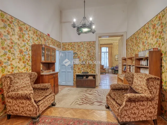 Eladó lakás Budapest VI. kerület, Eötvös utca 196 nm