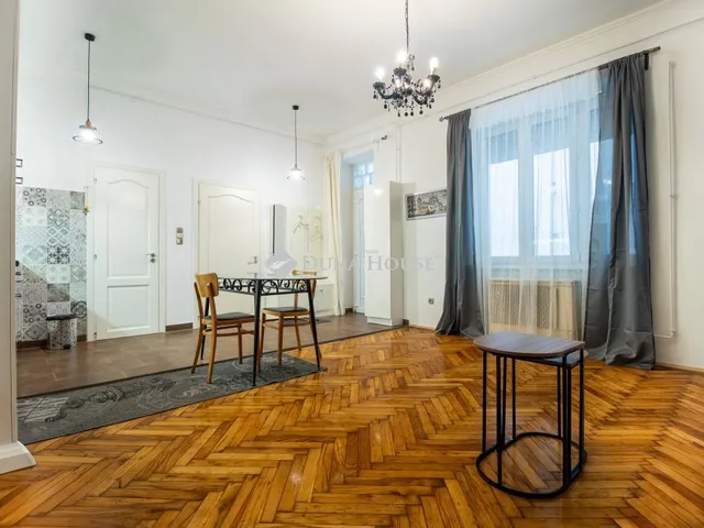 Kiadó lakás Budapest XI. kerület, Fehérvári út 40 nm