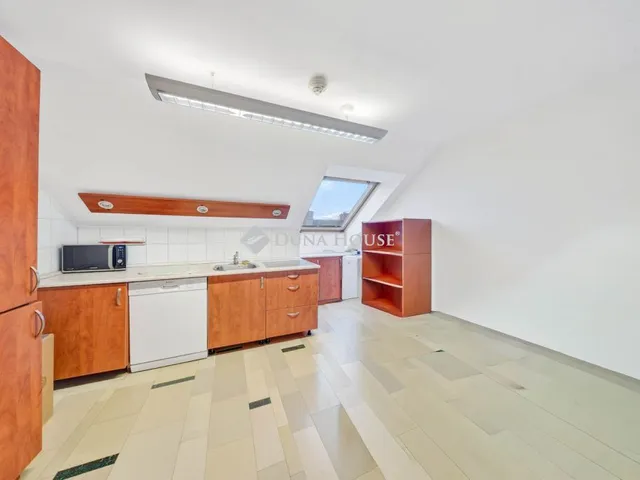 Eladó lakás Budapest II. kerület 66 nm