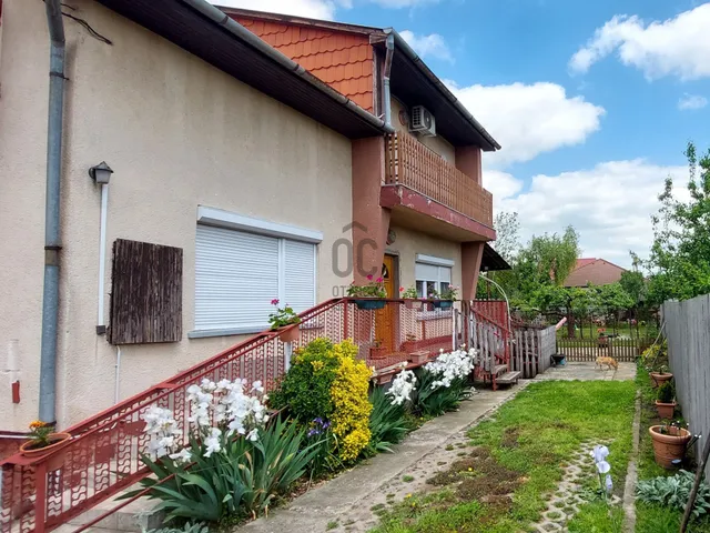 Eladó ház Üllő 151 nm
