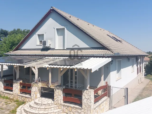 Eladó ház Sülysáp 200 nm