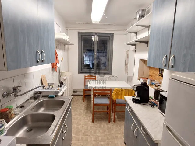 Eladó kereskedelmi és ipari ingatlan Monor 420 nm