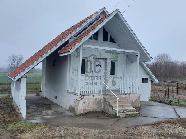 Eladó ház Tápióság 21 nm