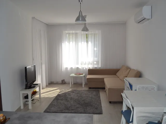 Kiadó lakás Szeged, Móraváros 43 nm