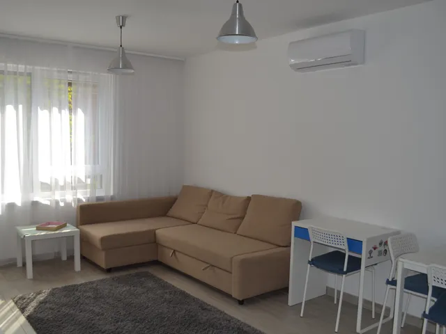 Kiadó lakás Szeged, Móraváros 43 nm