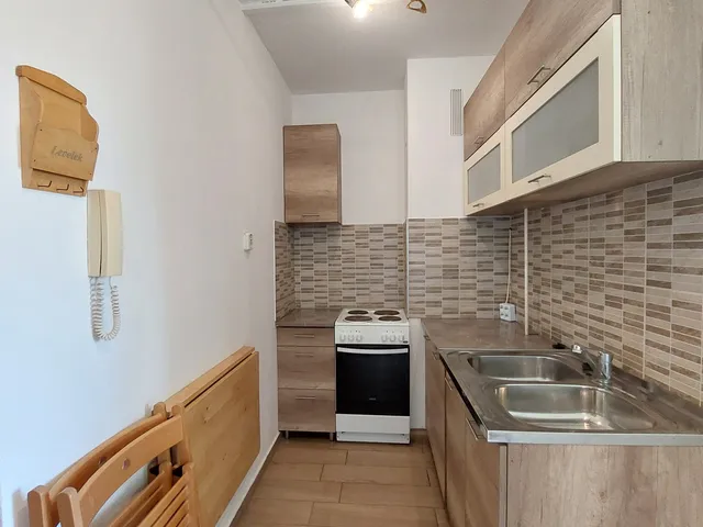 Kiadó lakás Szeged, Tarján, Hajlat utca 35 nm