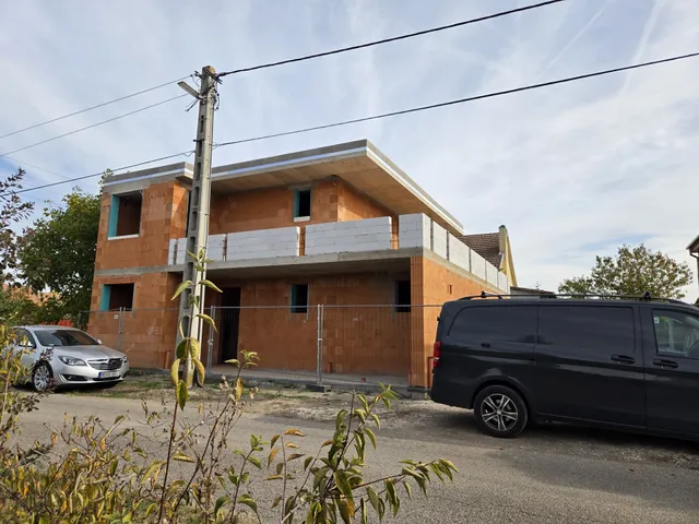 Eladó ház Szeged, Tápé 152 nm