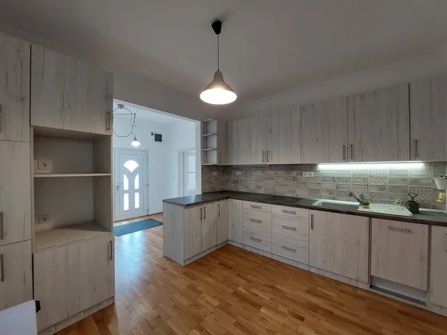 Eladó ház Röszke 70 nm