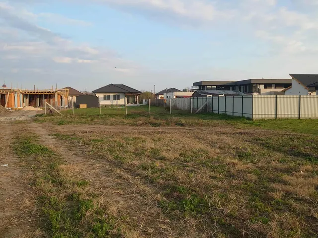 Eladó telek Szeged, Béketelep 700 nm