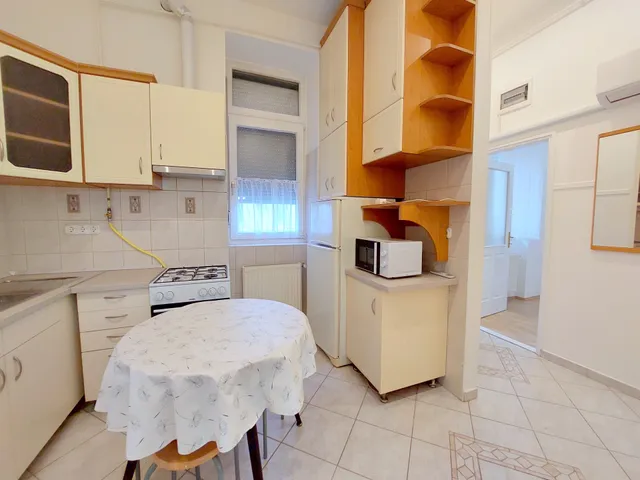 Kiadó lakás Szeged, Belváros, Szent Ferenc utca 41 nm