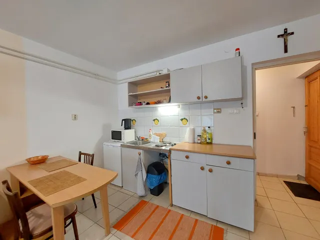 Kiadó lakás Szeged, Belváros, Borbás utca 28 nm