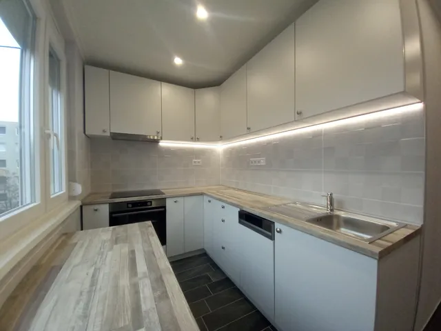 Eladó lakás Szeged, Tarján 68 nm