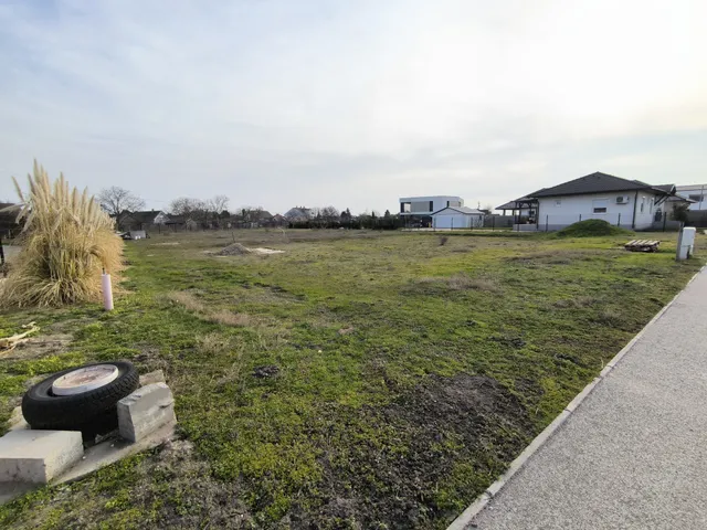 Eladó telek Szeged, Béketelep 1993 nm