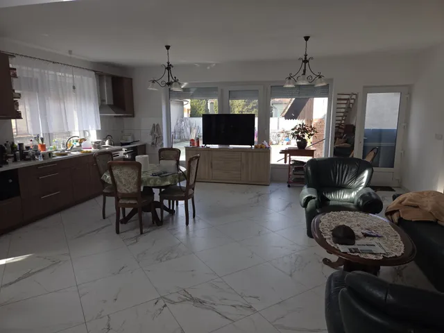 Eladó ház Szeged, Kiskundorozsma 276 nm