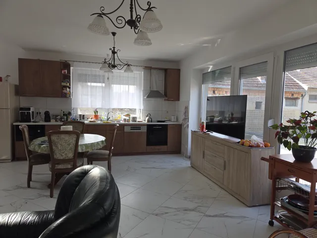 Eladó ház Szeged, Kiskundorozsma 276 nm