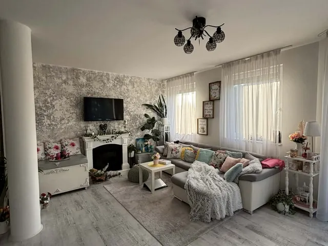 Eladó lakás Szeged, Rókus 80 nm