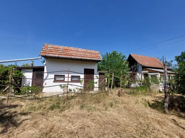 Eladó telek Szeged, Baktói kiskertek 25 nm