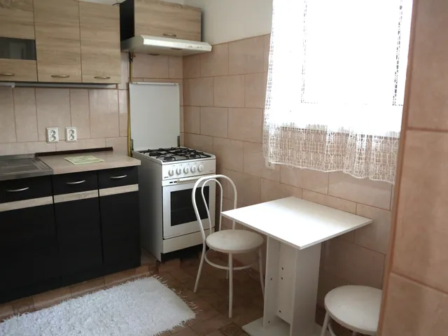 Kiadó lakás Szeged, Tarján 48 nm