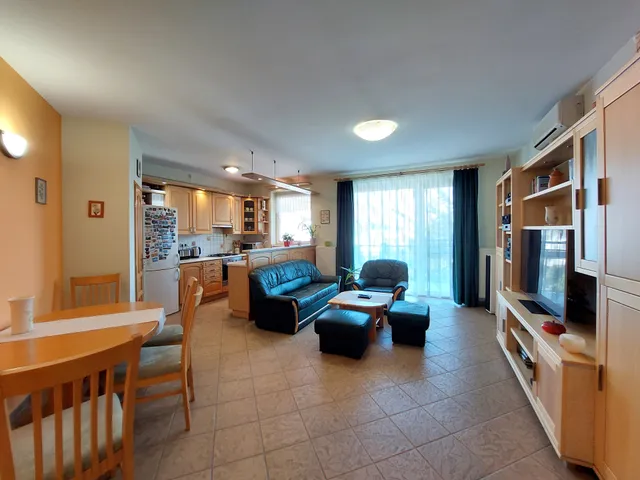 Eladó lakás Szeged, Rókus 114 nm