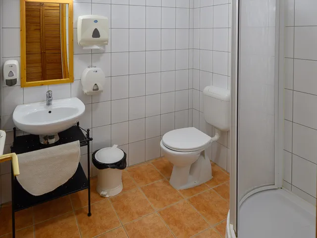 Kiadó lakás Makó, Kemping út 38 nm