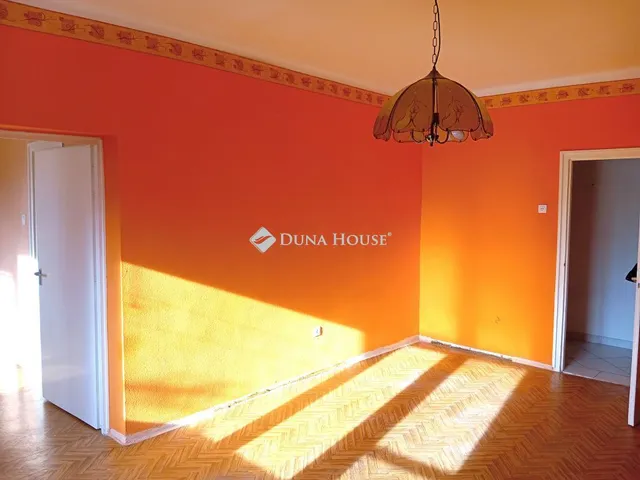 Eladó lakás Nyergesújfalu, Duna utca 53 nm