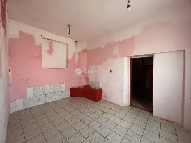 Eladó ház Nagysáp, Köztársaság tér 115 nm