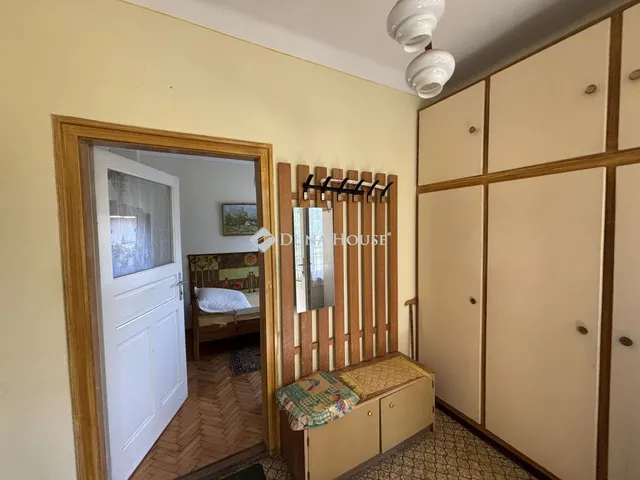 Eladó ház Lábatlan, Bajcsy-Zsilinszky Endre utca 128 nm